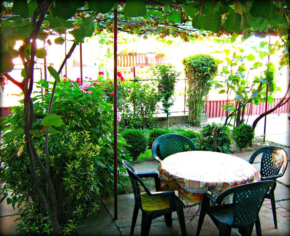 Guest House Hristiva Ohrid Esterno foto